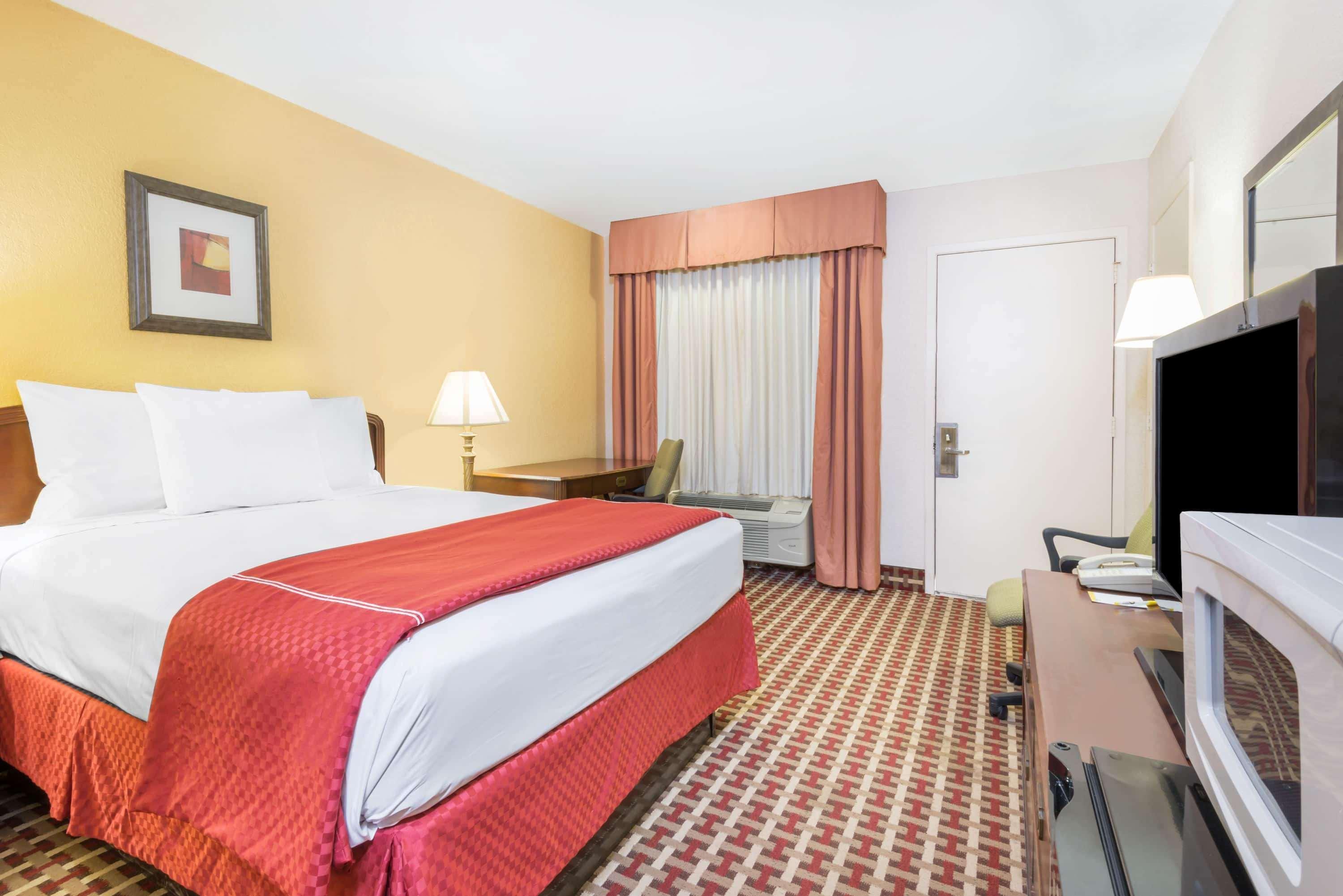 Days Inn By Wyndham Ottawa Buitenkant foto