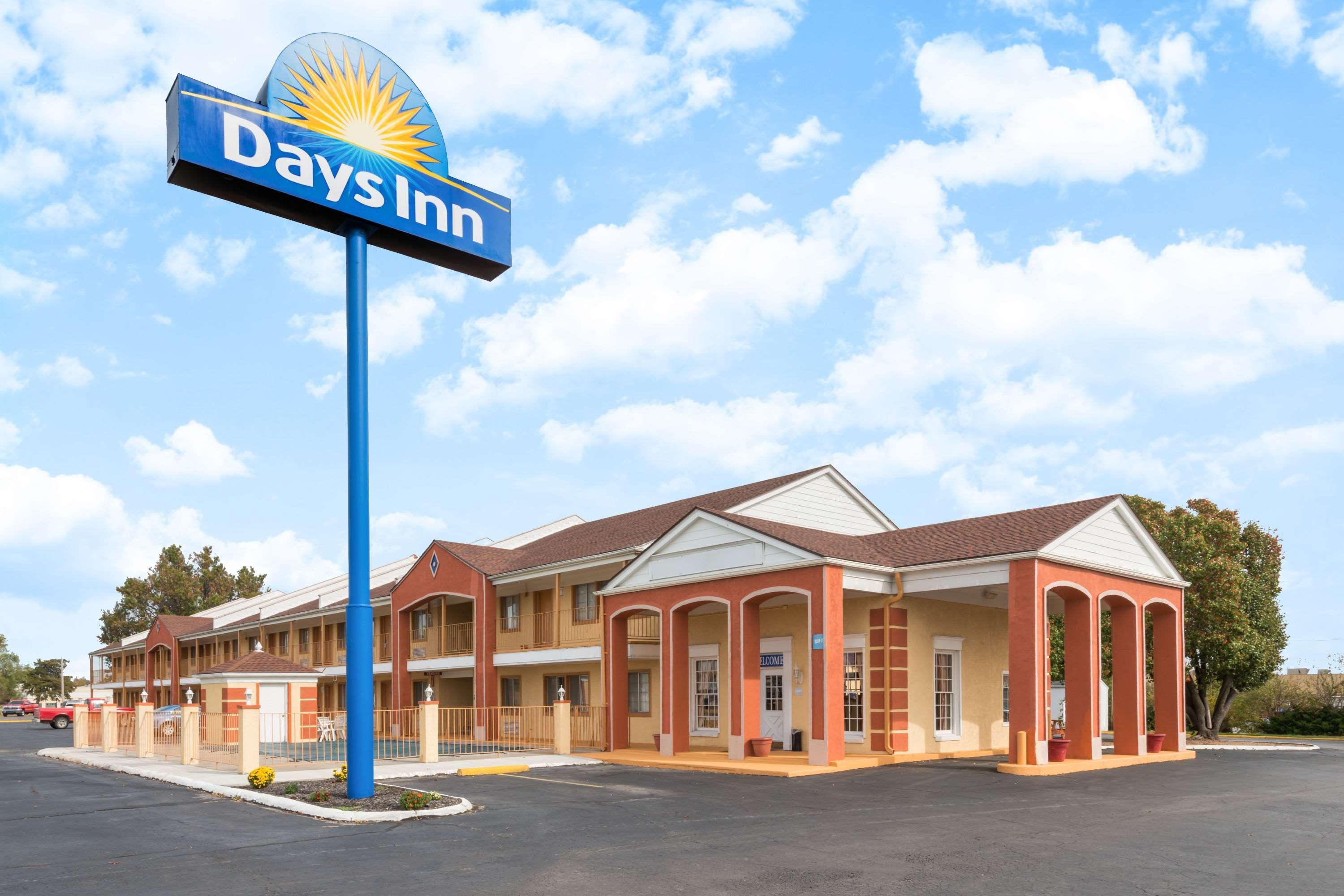 Days Inn By Wyndham Ottawa Buitenkant foto